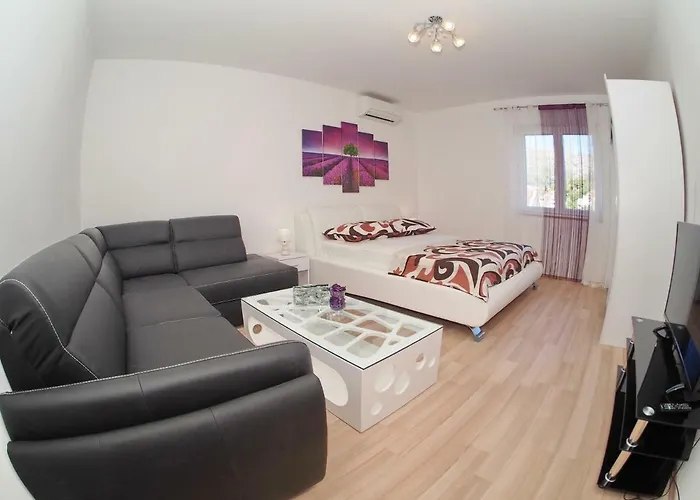 Apartment Sandra